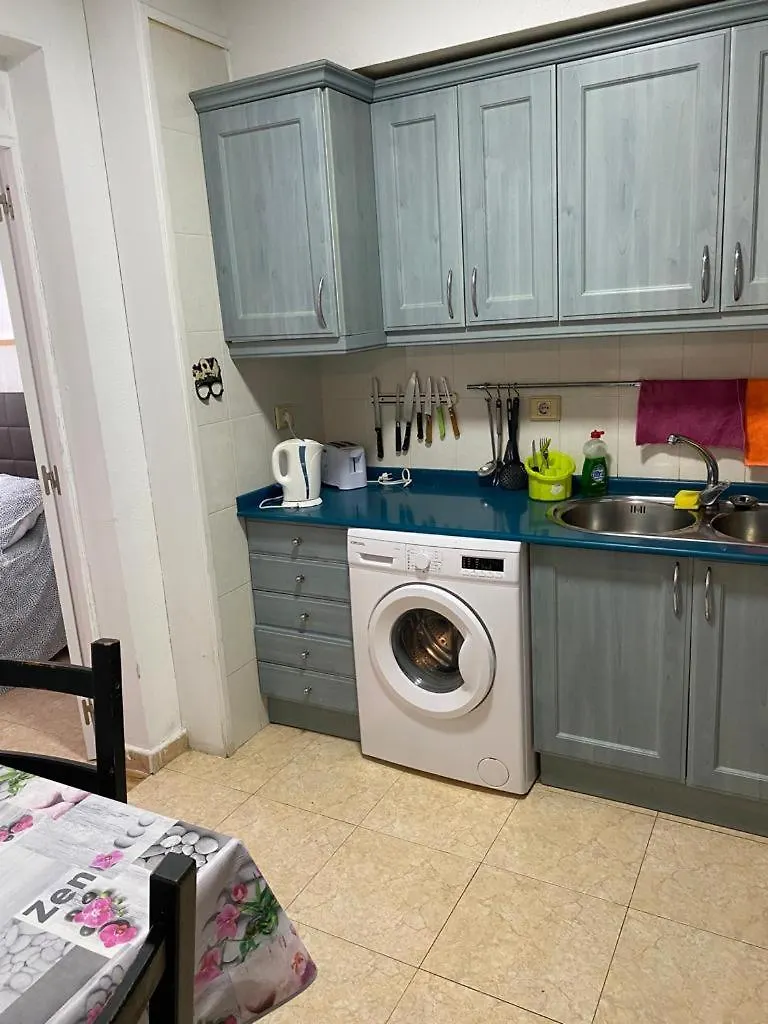 Room Sol Vecindario  Homestay Vecindario (Gran Canaria)